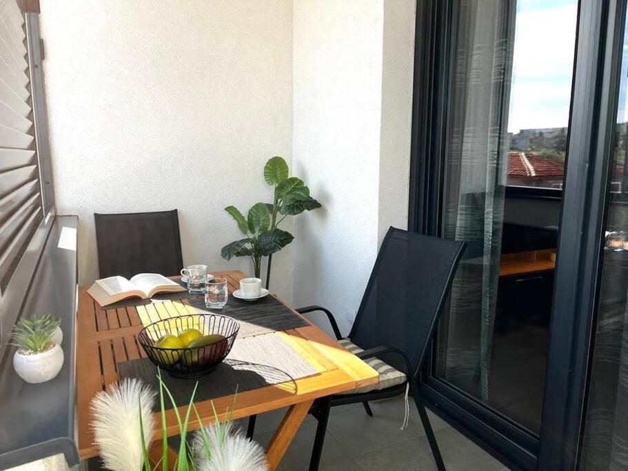 Art Apartment Monvidal Pula Exteriör bild